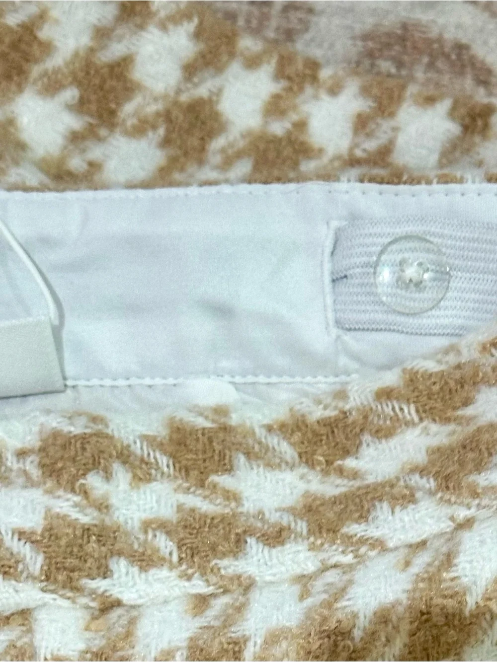 Janie & Jack NWT Houndstooth Knit Jacket and matching Shorts in Beige and White.